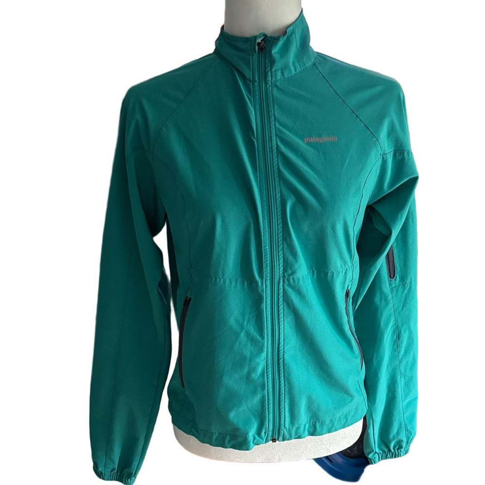 Patagonia Women's Aqua lightweight Jacket